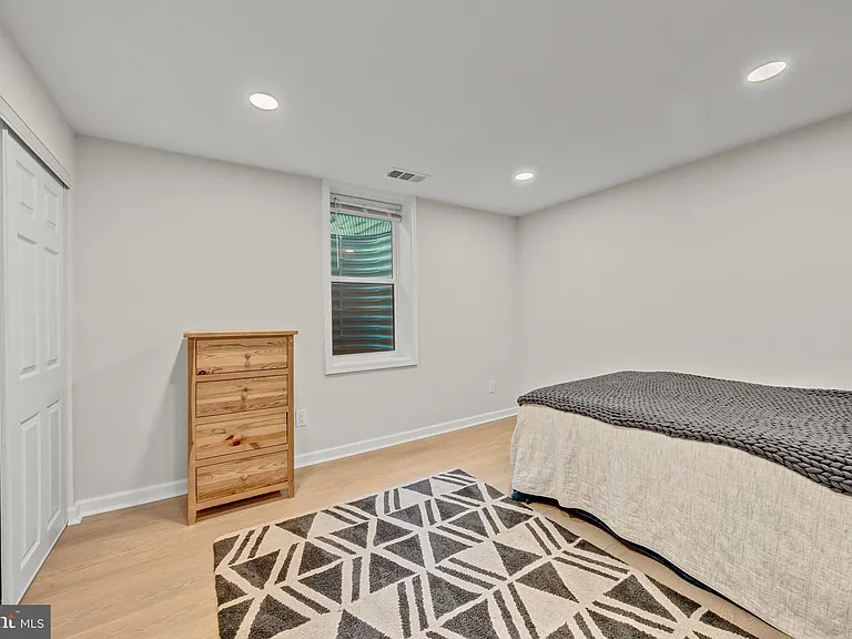 6706 Pine Creek Ct — Photo 28