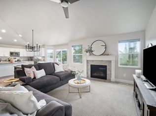 707 W Ridgeline Dr, Lehi, UT 84043
