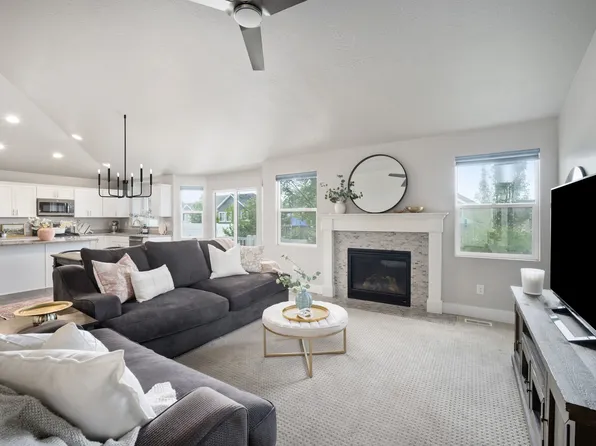 707 W Ridgeline Dr, Lehi, UT 84043