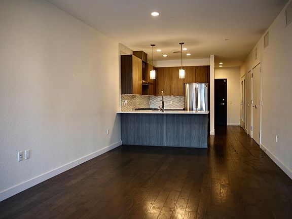 4th image of 1616 S Broadway St #214