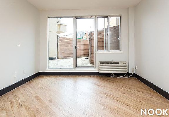 3rd image of 756 Myrtle Ave APT 2E