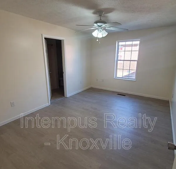 306 Joshua Landing Ct — Photo 24