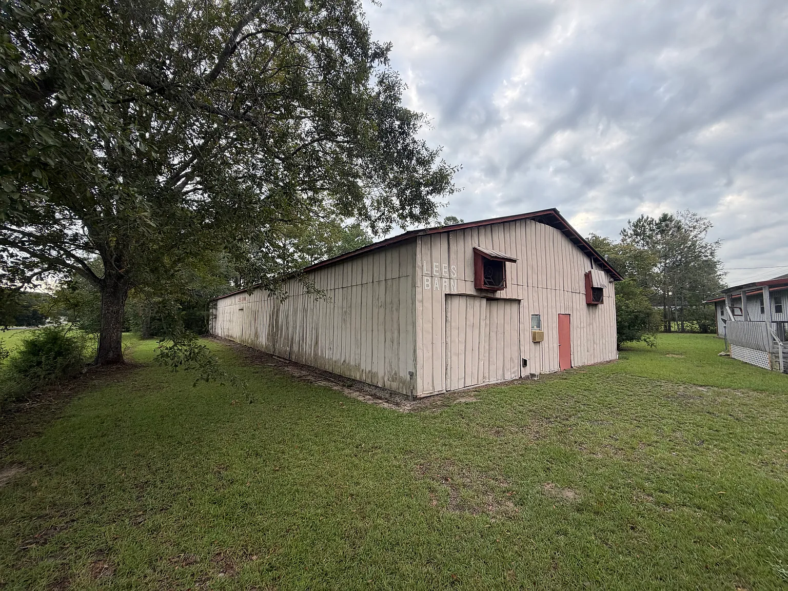 4 bed, 2376 sqft, $2,900 — Photo 3