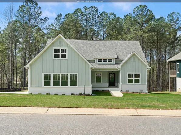 1060 Oak Valley Dr, Leeds, AL 35094