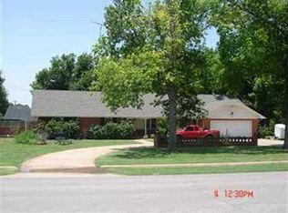 511 S 9th St, Marlow, OK 73055