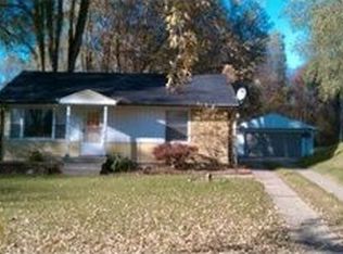 1881 White Lake Rd, Highland, MI 48356