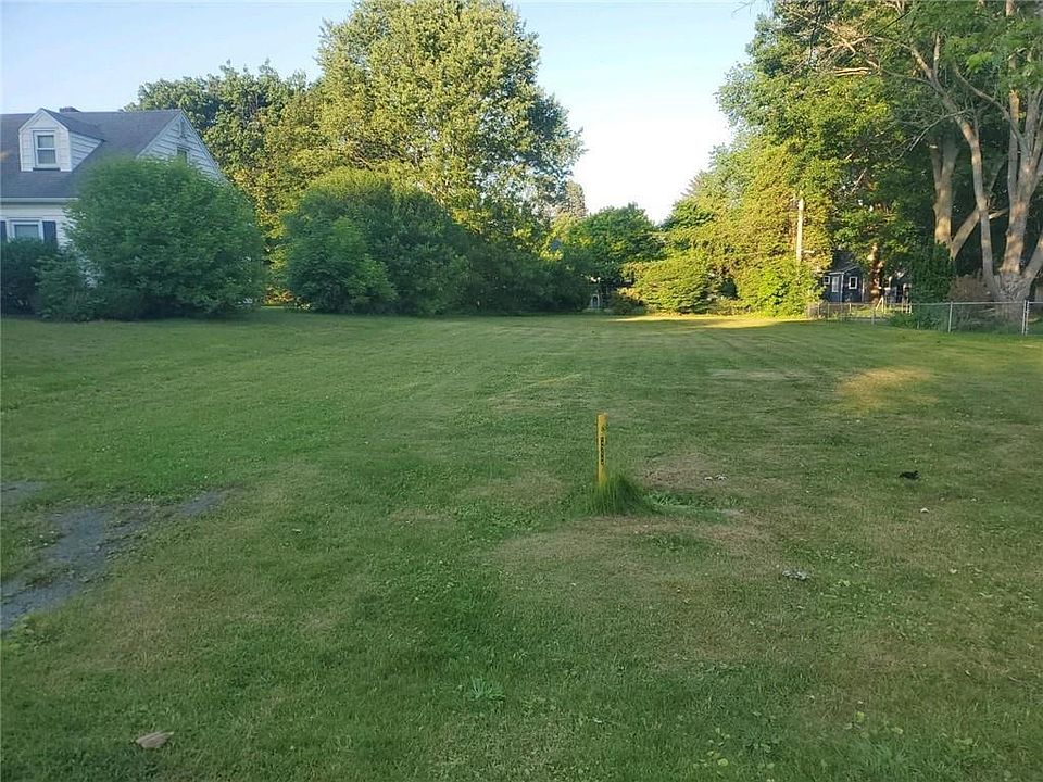 2nd image of 14 Hartom Rd