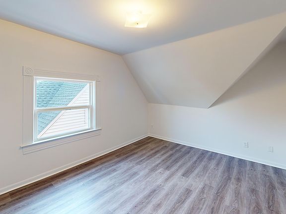 5th image of 90 Walnut St #2