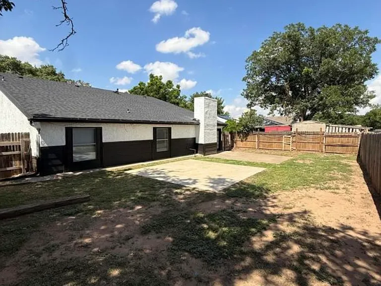6133 37th St — Photo 17