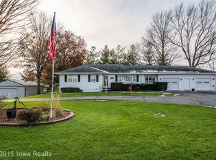 706 8th St SW, Altoona, IA 50009