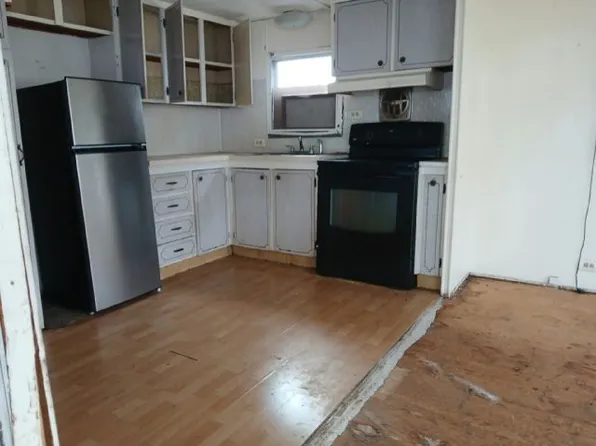 30 Forest Ln #30F, Largo, FL 33773