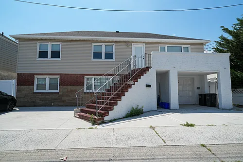59 Troy Ave #2 Photo 1 59 Troy Ave #2 Photo 1