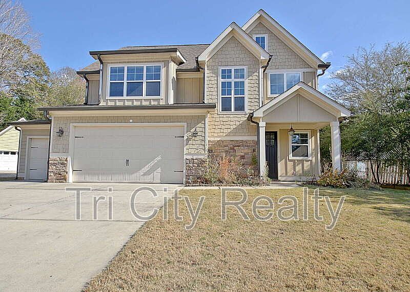 1st image of 102 Beaver Run