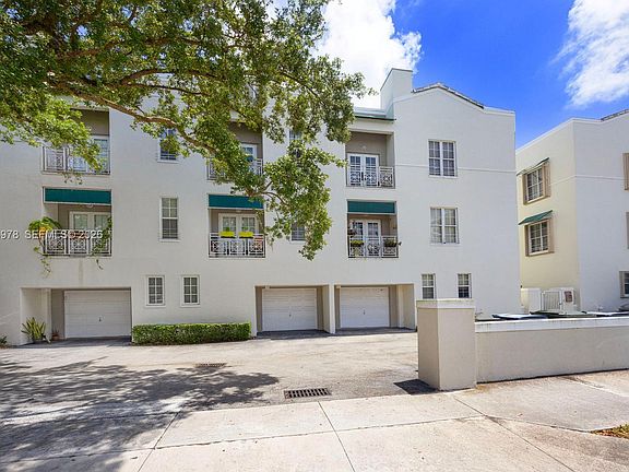 3rd image of 5801 SW 74th Ter APT 3