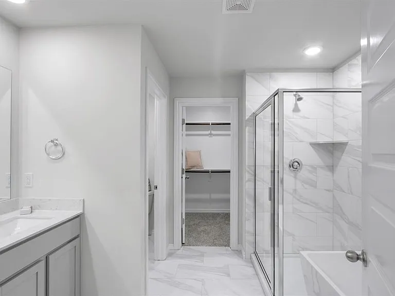 11701 SW 28th Ter — Photo 13