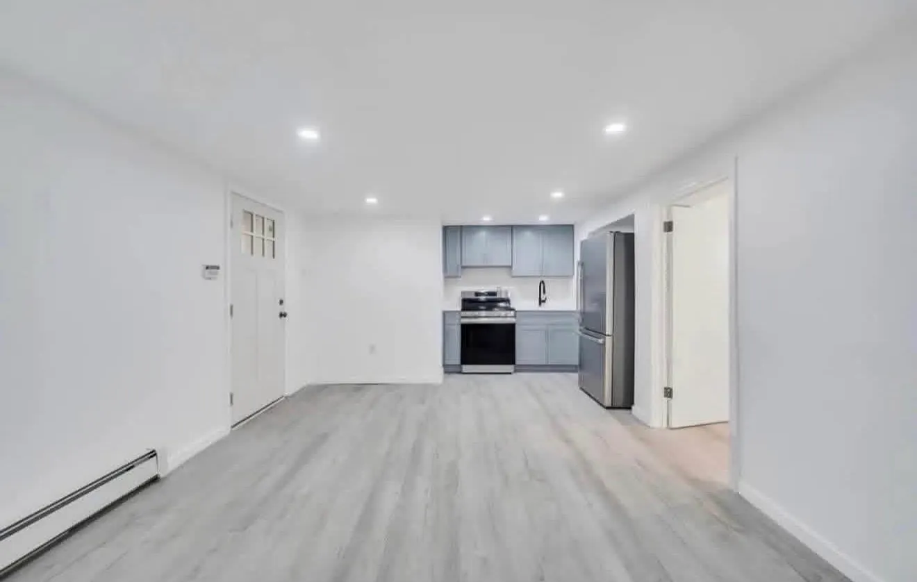 2 bed, $2,300 — Photo 2