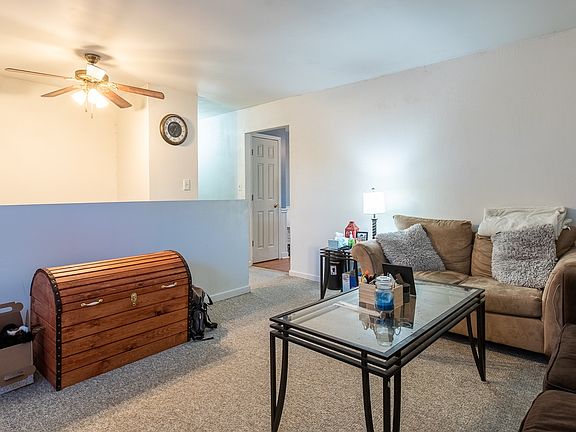 3rd image of 5055 Jamestown Dr