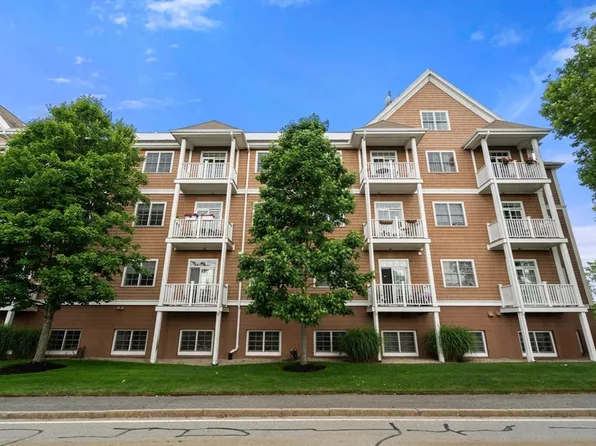 89 Lewis Bay Rd #202, Barnstable, MA 02630