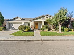 6810 W Wrenwood Ln, Fresno, CA