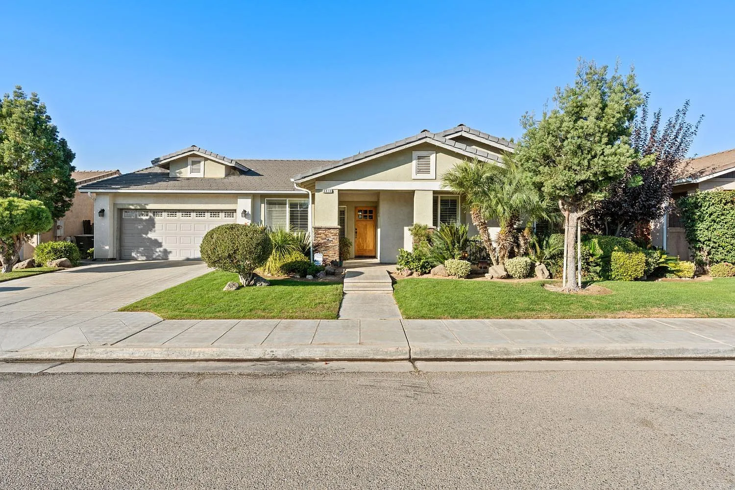 6810 W Wrenwood Ln photo 1