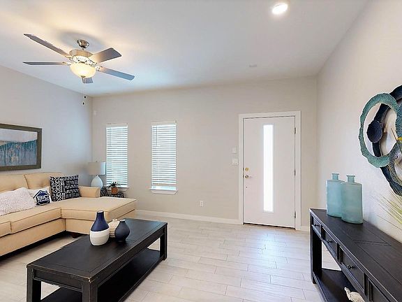 5th image of 13808 Villa Vista Ave