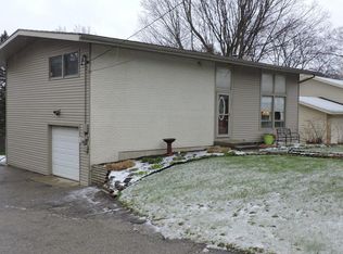 5061 Ten Mile Rd NE, Rockford, MI 49341