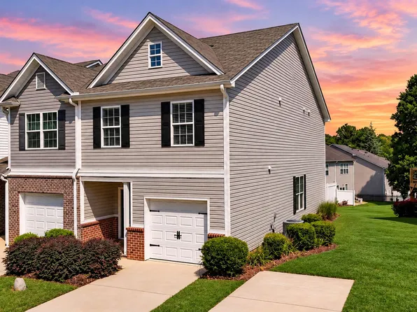 4688 Beacon Ridge Ln, Flowery Branch, GA 30542