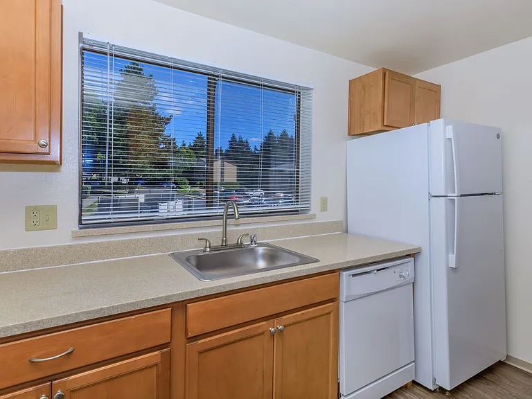 Autumn Ridge Apartments — Photo 17