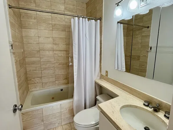 200 East 61st Street image 7 of 7