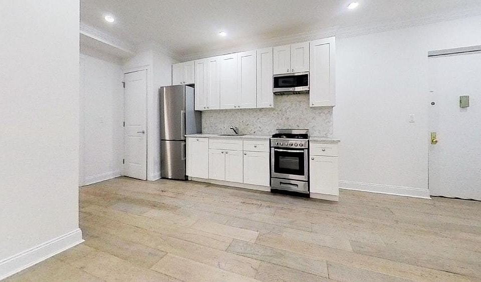1st image of 364 Lincoln Pl #1FLR8