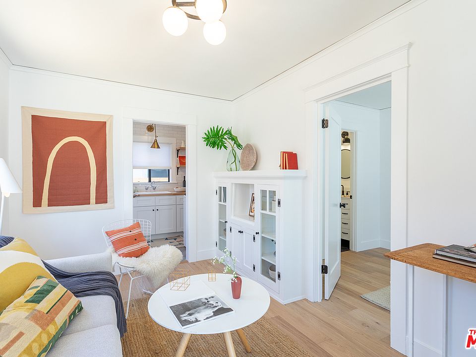 1st image of 2928 Elm St #1/2