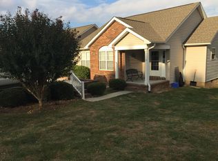 37 S Woodridge View Ct, Hendersonville, NC 28791