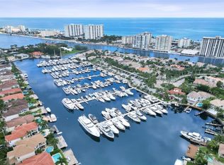 842 Spinnaker Dr E, Hollywood, FL 33019