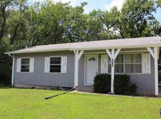 3039 SE Minnesota Ave, Topeka, KS 66605