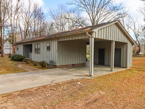 4th image of 130 E Sunset Cir