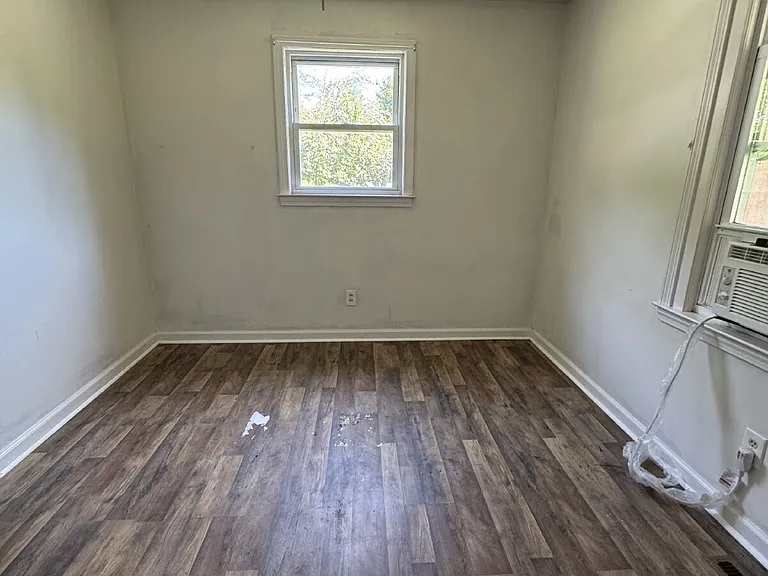 1810 Willow Rd — Photo 8