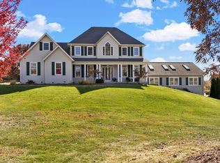 6175 Oak Hollow Dr, Oregon, WI 53575