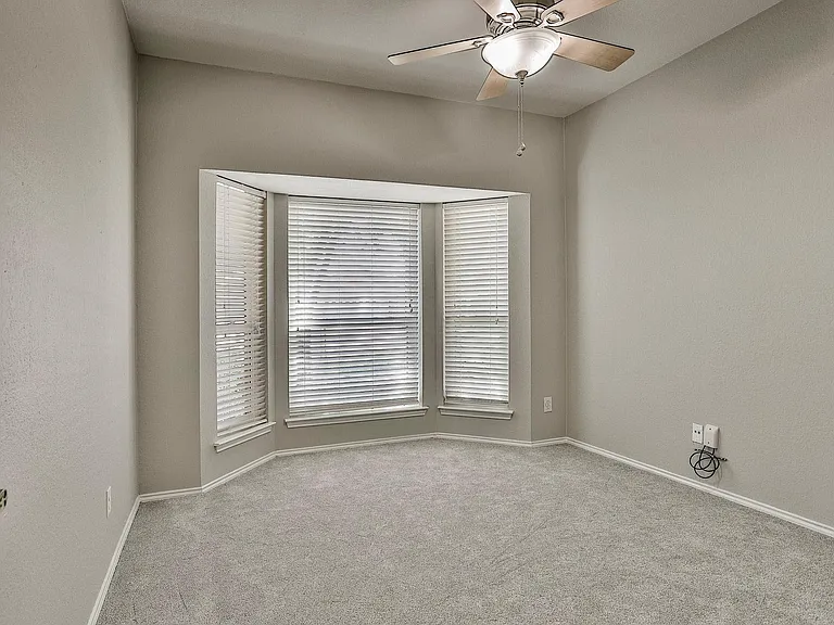 8 Cimarron Dr #1 — Photo 6