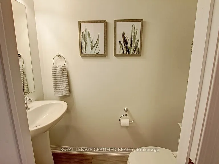 213 Betsy Dr N — Photo 11