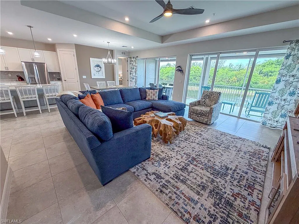 3 bed, 2.0 bath, 2444 sqft, $8,500 — Photo 1