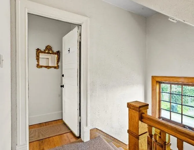 4004 N Baltimore St — Photo 2