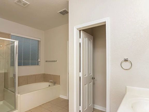 3rd image of 4803 Barboli