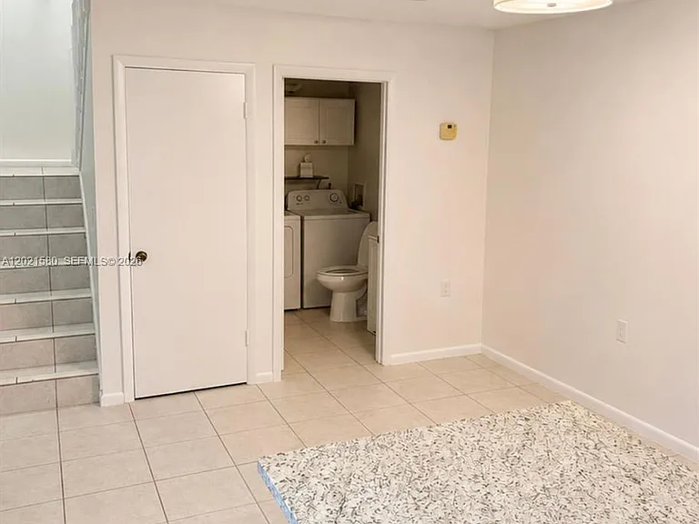 3359 Gardens East Dr #B — Photo 8