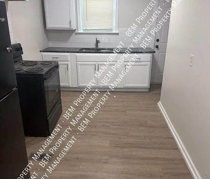 4427 Agnes Ave — Photo 9
