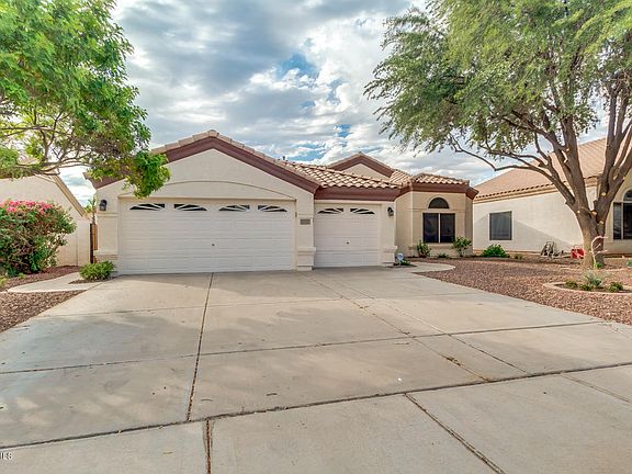 2nd image of 1082 W Wildhorse Dr