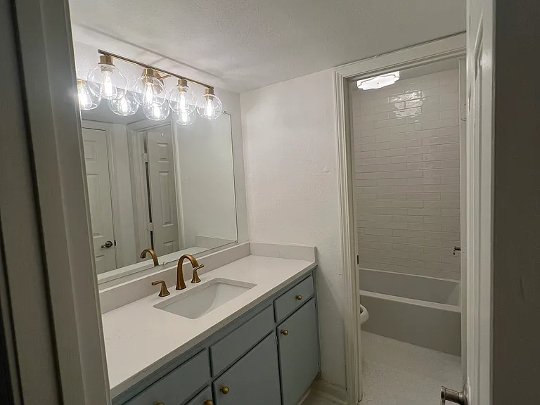 606 Park Ln #606 — Photo 4