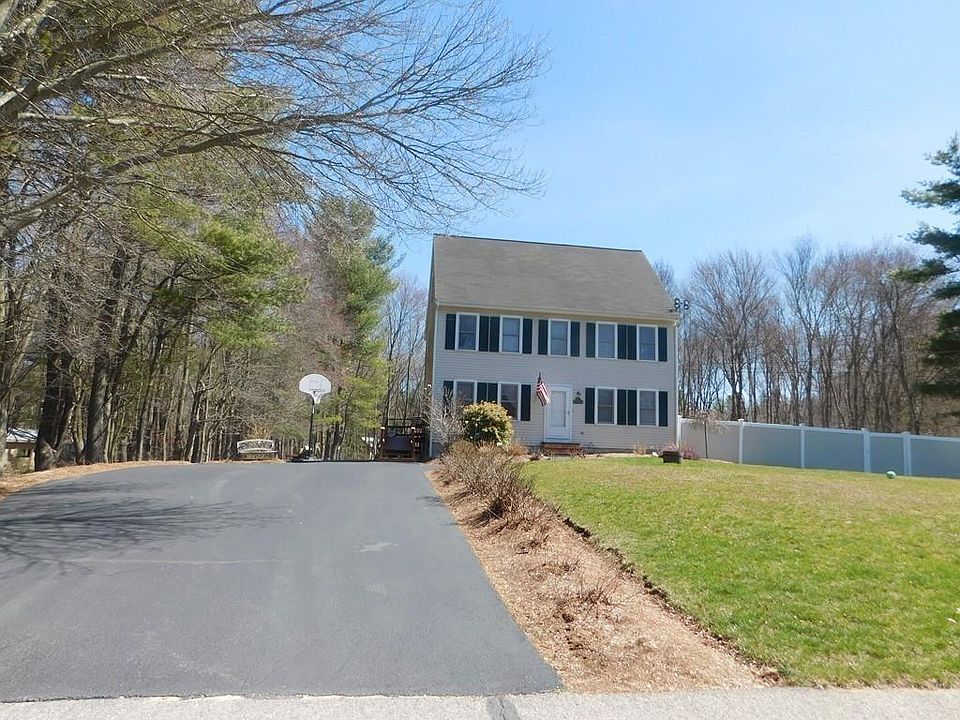 1st image of 4 Blossom Ln