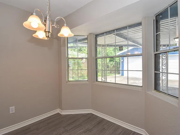 11719 Murr Way — Photo 21