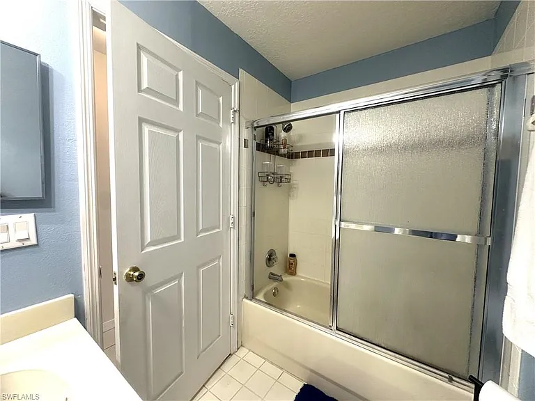6880 Huntington Lakes Cir #203 — Photo 20