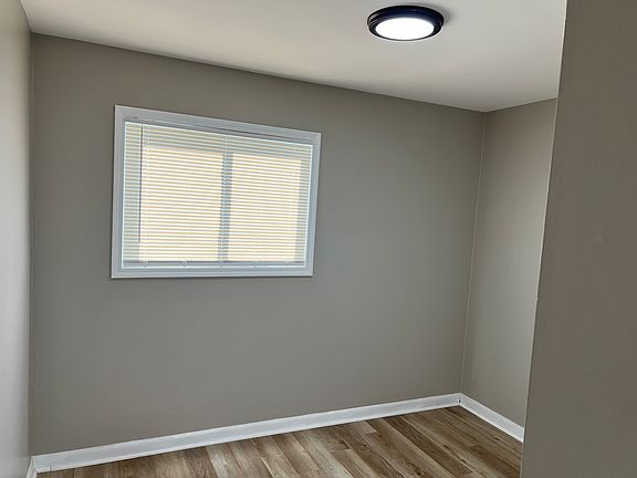5th image of 4673 Lincoln Blvd